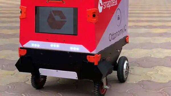 Soon robots will deliver your online orders!