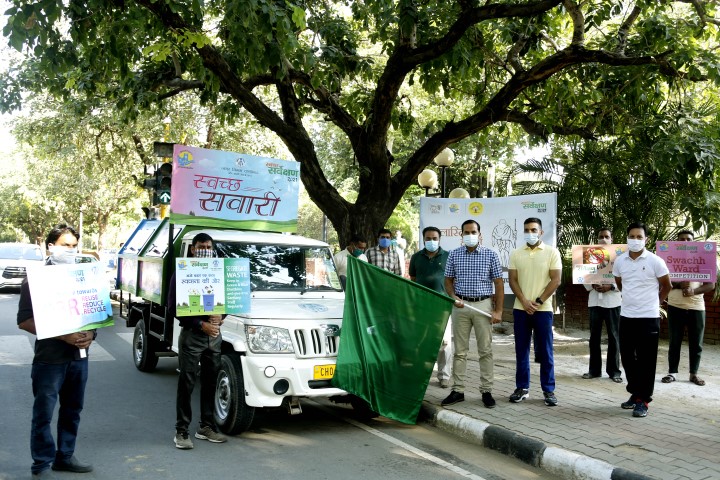 MCC launches Swachh Ward contest "Commissioner flagged off Swachh Sawari"