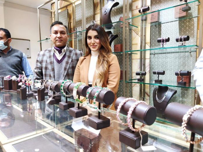NAVKKAR JEWELLERS Showcases unique magnificently crafted International Diamond Jewellery ‘Blennci’