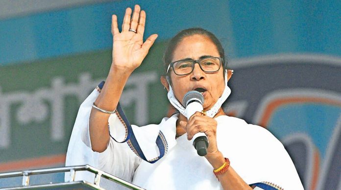 Mamata writes to PM, calls for ‘liberal’ import of vaccines