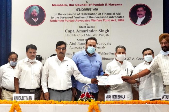 Families of deceased advocates receive financial aid