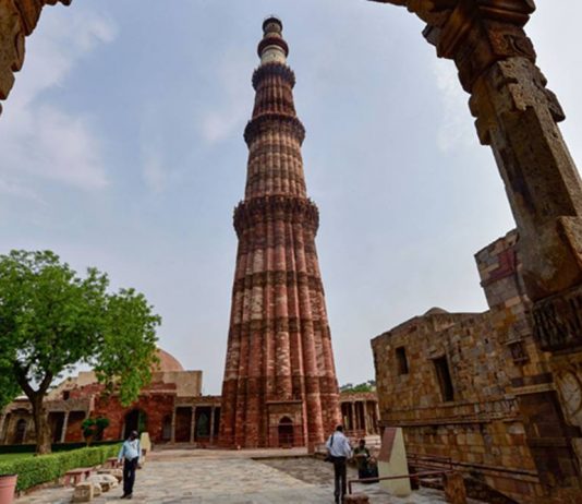 Qutub Minar, Red Fort reopen for public