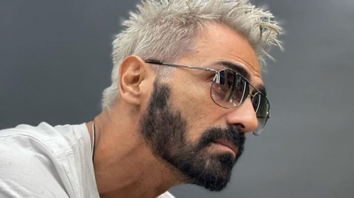 Arjun Rampal Flaunts His Look From Dhaakad