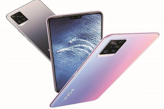 Vivo delivers 1 lakh phones at homes in India in a month