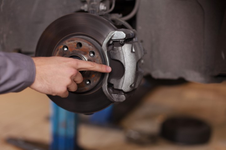 When To Change Your 2017 Nissan Rogue Brake Pads and Rotors