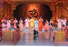 “The Swarna Swar Bharat set is as grand as that of Baahubali or maybe a Sanjay Leela Bhansali set,” reveals host Ravi Kishan