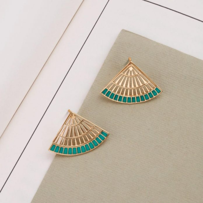 4 Tips to Keep in Mind While Buying Gold Jewellery Online