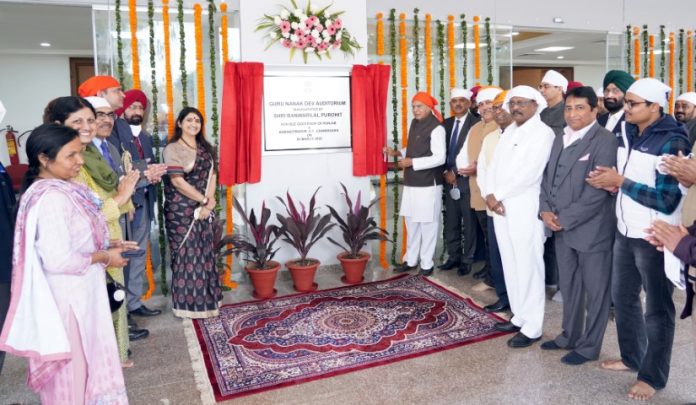 Purohit inaugurates ‘Guru Nanak Dev Auditorium’ at Punjab Raj Bhavan