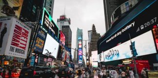 The Benefits of Digital Truck Advertising