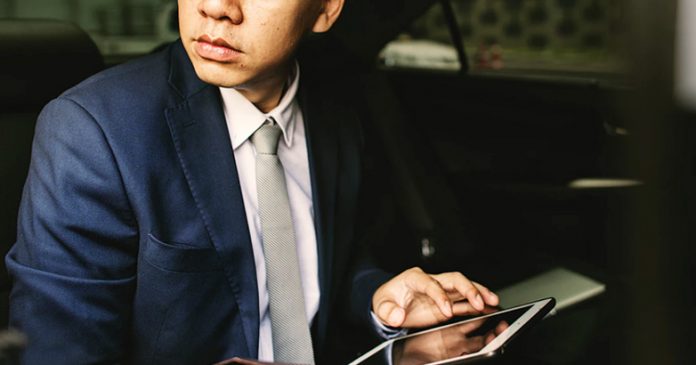 Understanding Luxury Marketing and Luxury Advertising Online