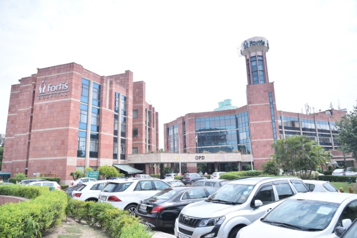 Fortis Mohali completes 250 successful robotic aided surgeries