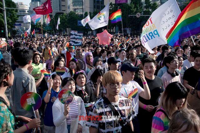 LGBTQ festival resumes in Seoul after 3-year hiatus