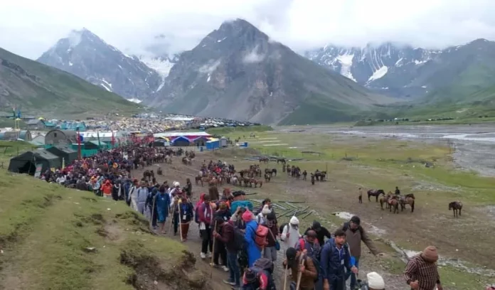 Over 2 lakh pilgrims perform Amarnath Yatra in 20 days