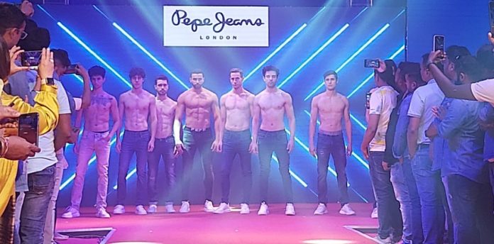 Denim on the Runway – Pepe Jeans gives you a peek into ‘Fashion Trends to Look Out For’ this coming Spring Summer ’23