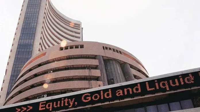 Sensex slips 231 points; IT, telecom stocks slump