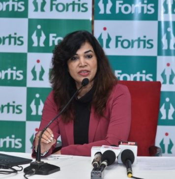 18-year-old girl with ovarian cysts successfully treated through Robotic Surgery at Fortis Mohali