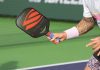 How to hold a pickleball paddle