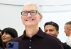 Apple crosses 2 billion active devices