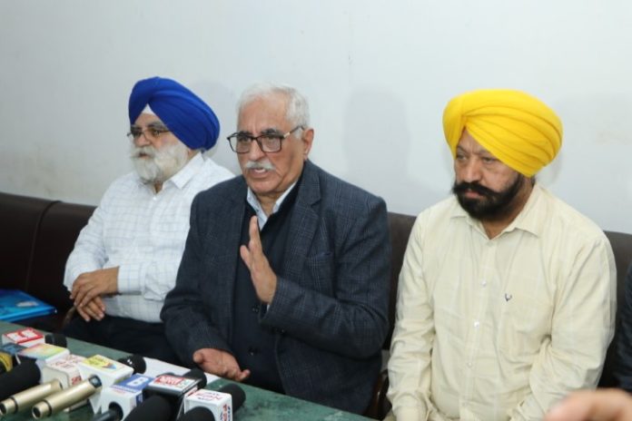 Punjab Government urged to give addicts opium, poppy husk on prescription to tackle drug menace