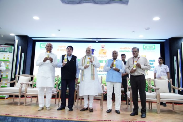 World’s First Nano DAP Liquid Fertiliser dedicated to the Nation by the Hon’ble Minister of Home Affairs & Cooperation