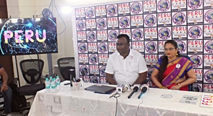 Nagpur Husband-Wife duo sets up cab rental start-up ‘Peru Cabs’