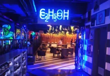 SMAAASH Chandigarh offers food and beverages along with incredible discounts on games