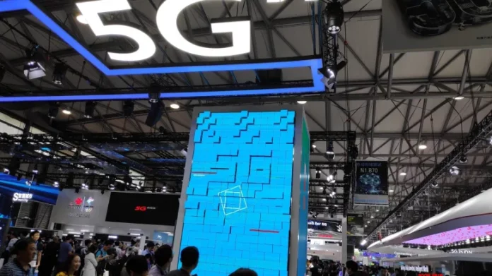 5G smartphone shipments cross 10 cr in India for 1st time