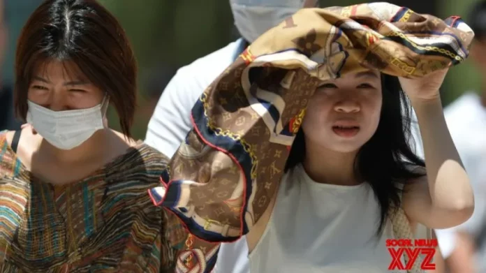 Intense heat continues in Japan