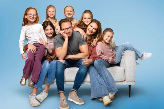 Watch OutDaughtered Season 9 in Canada | Experience the Busby Family’s Journey