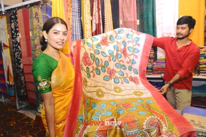 Wedding Summer Special National Silk Expo starts at Himachal Bhawan