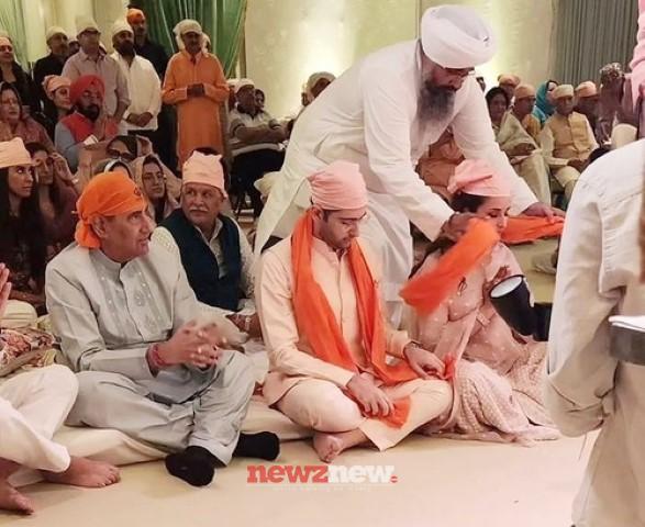 Parineeti, Raghav’s picture seeking blessings in Gurudwara goes viral