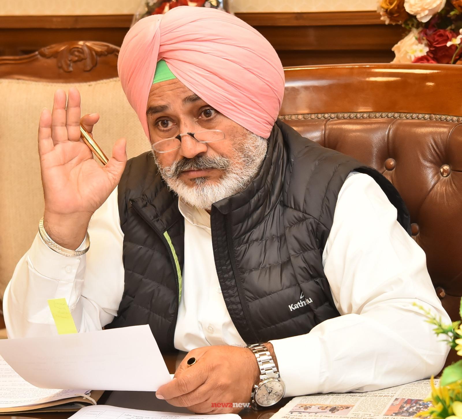 Chetan Singh Jauramajra orders swift resolution of various problems faced by kinnow growers