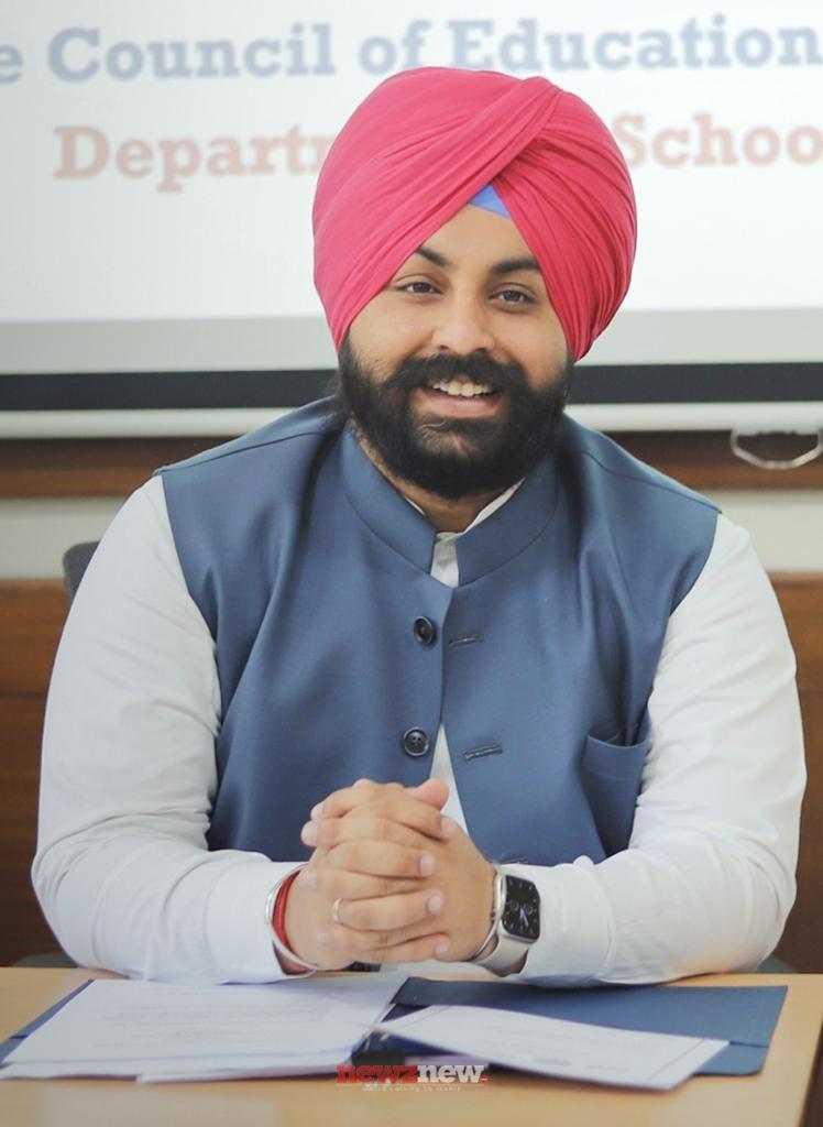 Harjot Singh Bains announces to increases holidays upto fifth classes till January 20