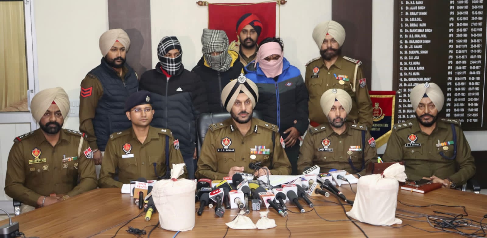 19KG heroin recovery: Punjab police arrest three more members of Mannu Mahawa cartel : 3.5 kg heroin recovered