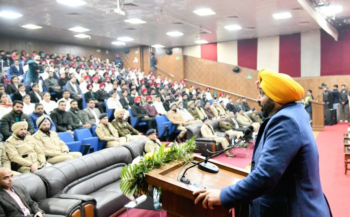 Sadak Surakhya Force will be pressed into service of people from coming Republic Day: CM