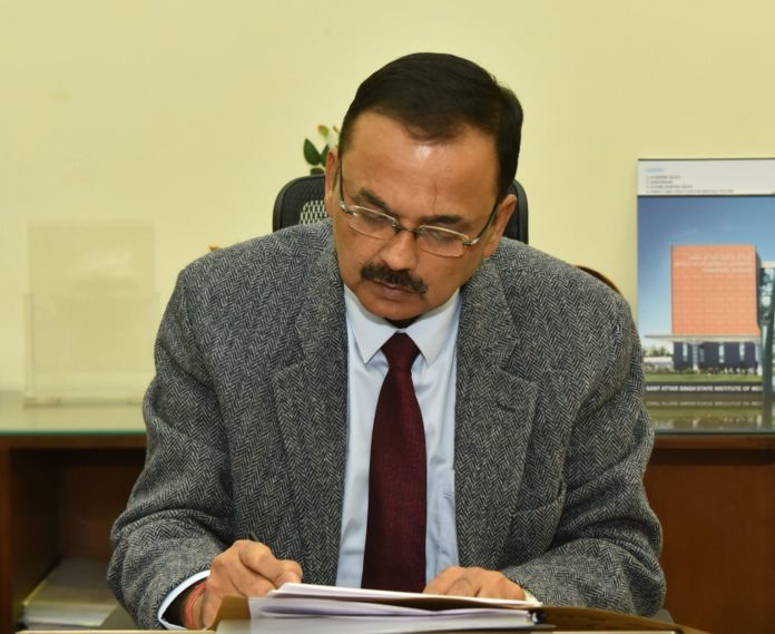 Senior IAS officer Vijoy Kumar Singh assumes charge of special Chief Secretary to CM