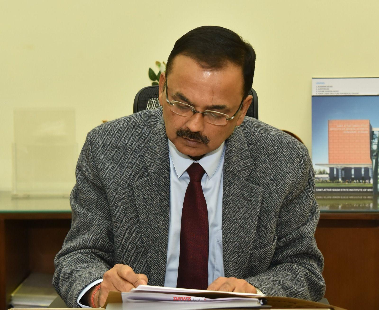 Senior IAS officer Vijoy Kumar Singh assumes charge of special Chief Secretary to CM