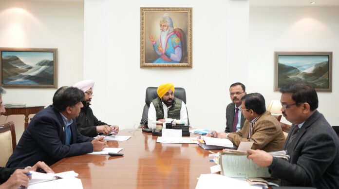 CM asks officers to pull up their socks for strict action against illegal colonizers