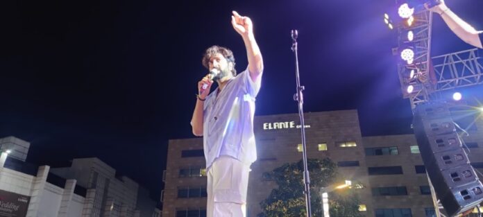 Akhil Sachdeva mesmerizes crowd at Nexus Elante