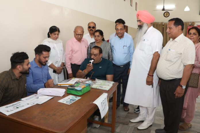 100 persons examined at Free Health Checkup Camp