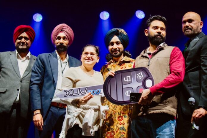 Lucky Sartaaj Fan Wins Mahindra Car in Auckland Show