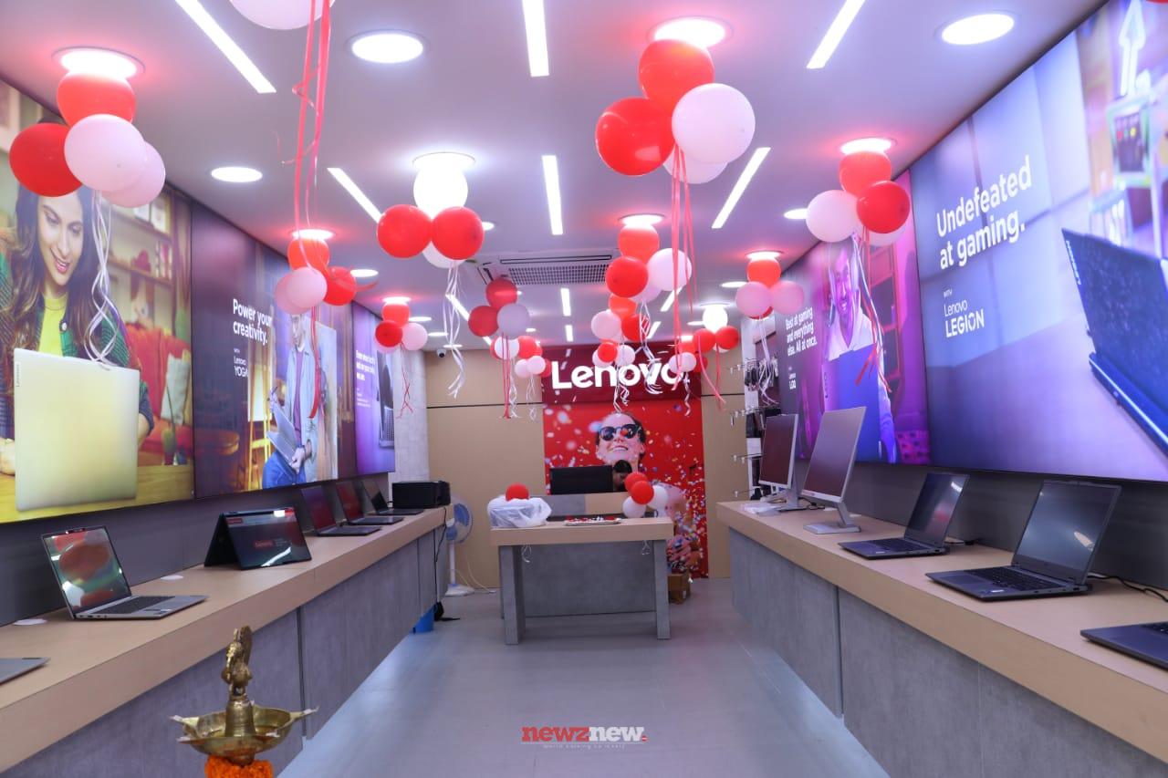 Lenovo Unveils its exclusive store in Dhanbad