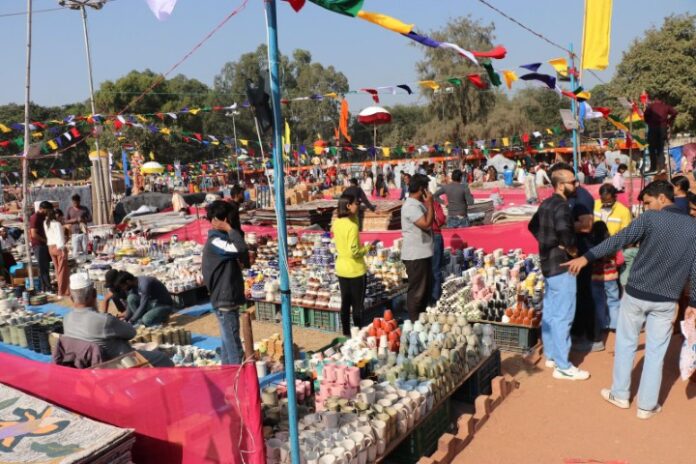 Cultural ‘Dhamaal’ at Crafts Mela draws unprecedented crowd