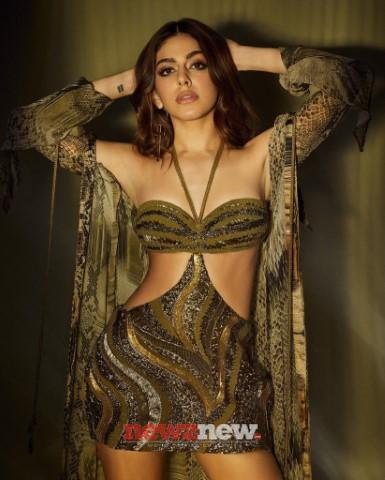  Alaya F Hot and Sexy Pictures