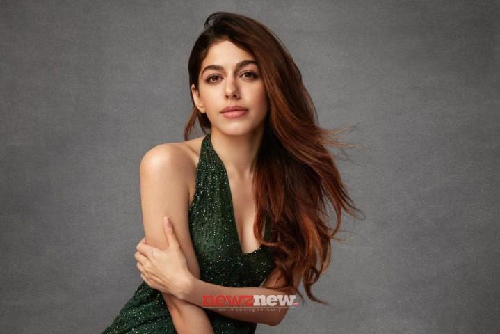  Alaya F Hot and Sexy Pictures