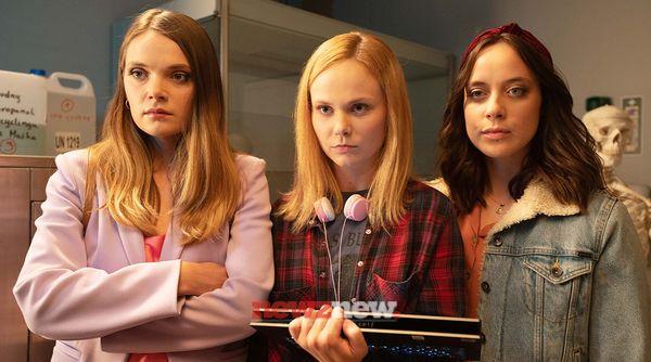 The 24 Best 18+ Web Series to Enjoy When You Are Alone in 2025