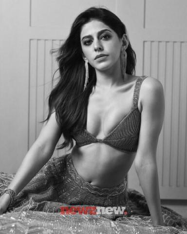  Alaya F Hot and Sexy Pictures