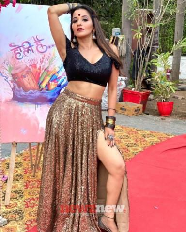 Monalisa Hot, Sexy, and Bikini Photos of Bhojpuri Actress ‘Antara Biswas’