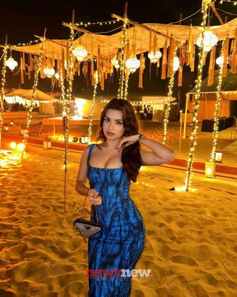 Avneet Kaur Hot and Sexy Photos