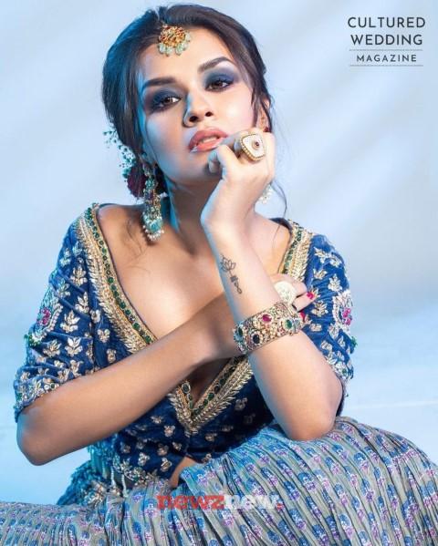 Avneet Kaur Hot and Sexy Photos